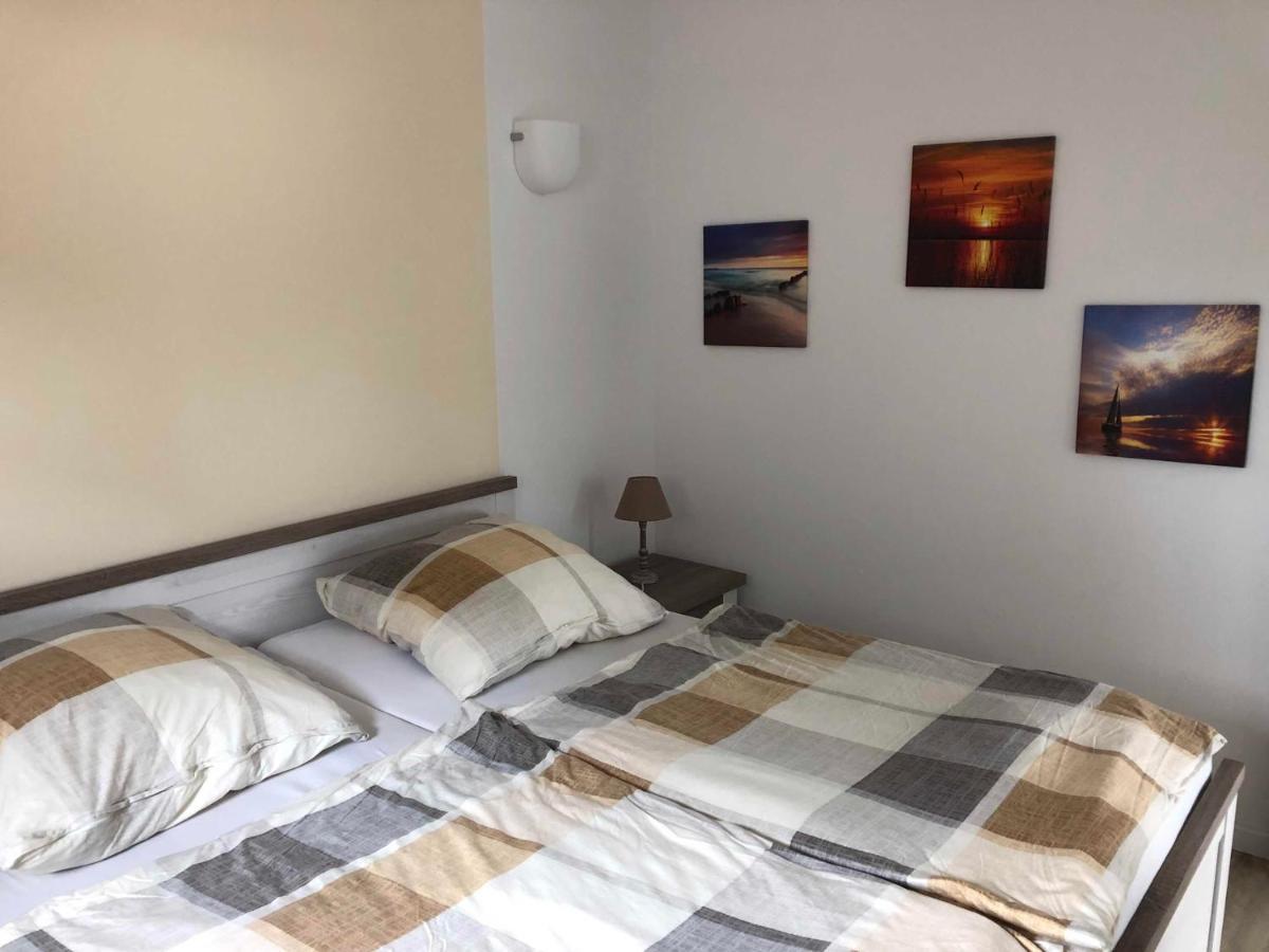 Ferienwohnung Voelker Häven エクステリア 写真