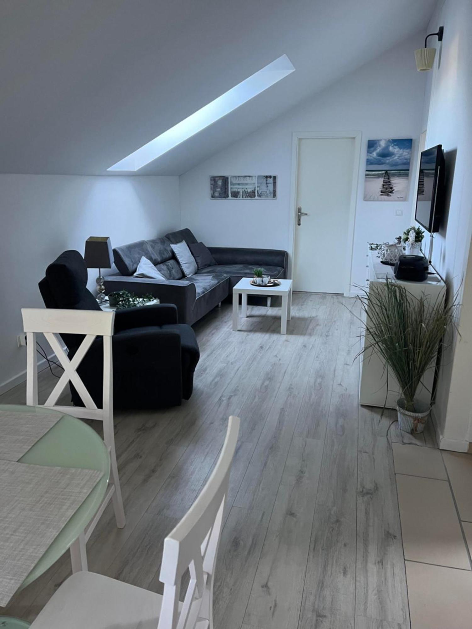 Ferienwohnung Voelker Häven エクステリア 写真